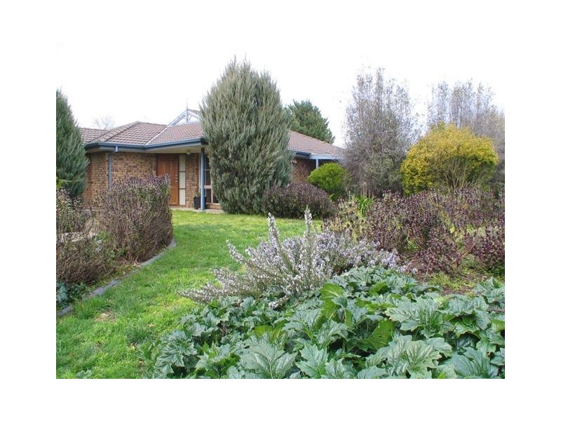 2 Edson Crescent, Littlehampton SA 5250