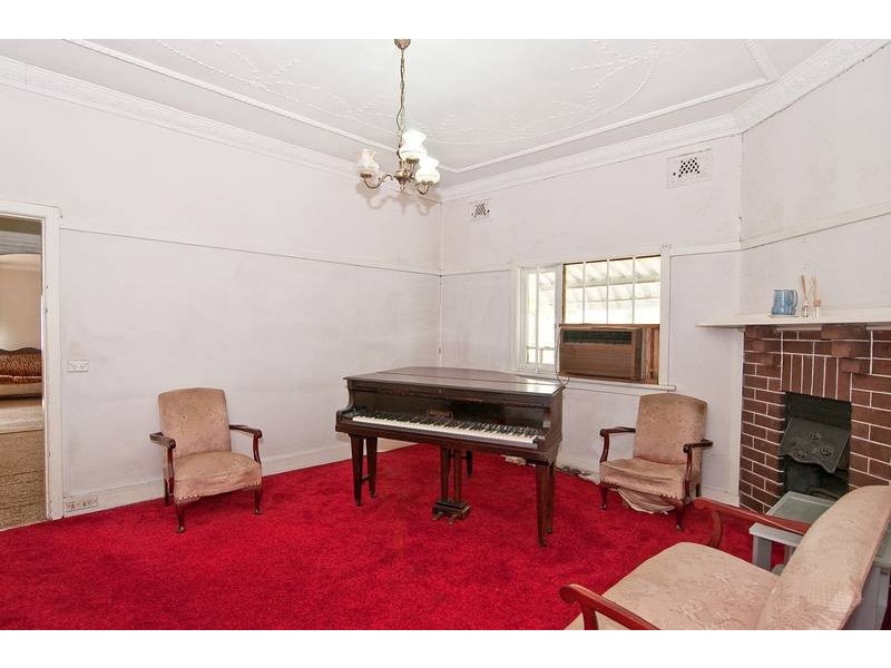 1 The Causeway, Strathfield South NSW 2136