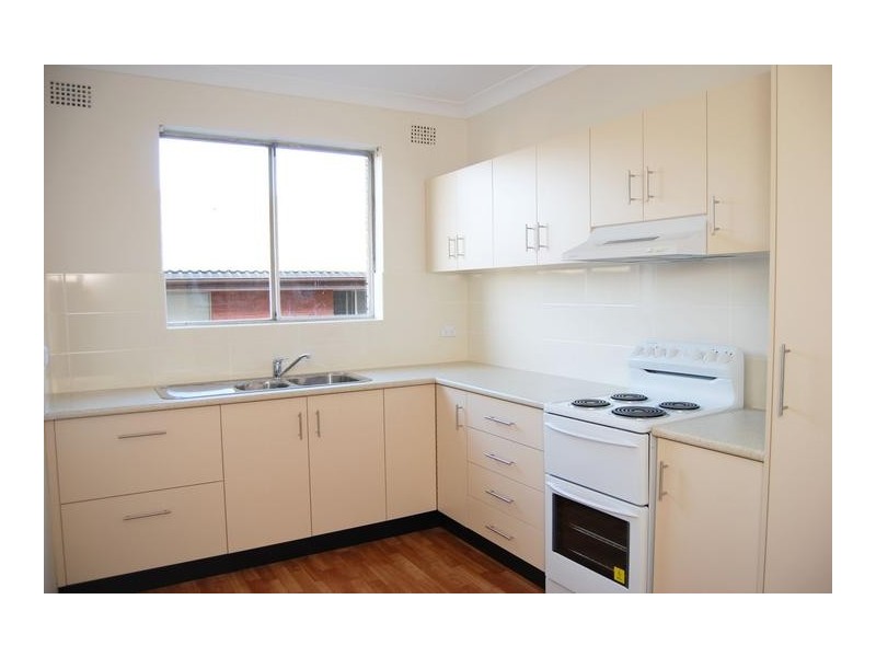 2/14 Rome St, Canterbury NSW 2193