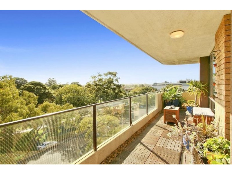 27/26 Park Avenue, Burwood NSW 2134