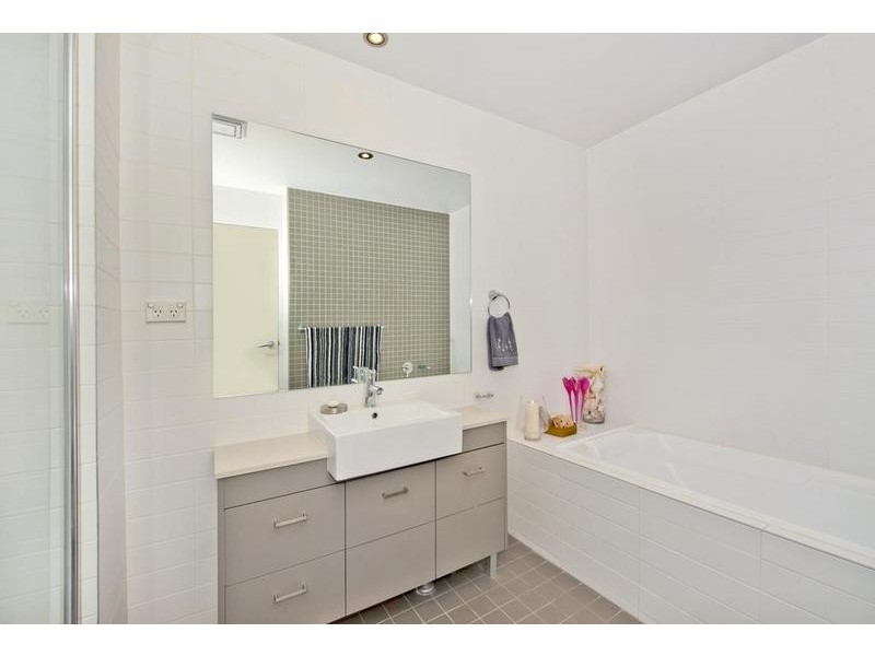 102/19 Hill Road, Wentworth Point NSW 2127