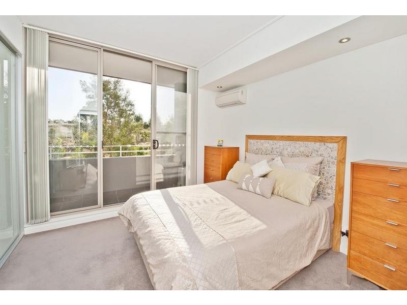 102/19 Hill Road, Wentworth Point NSW 2127