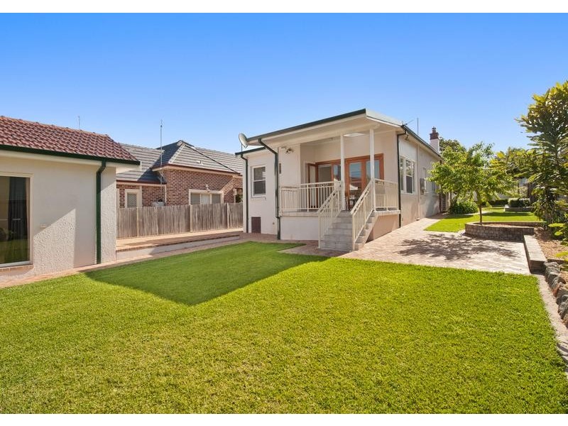 52 Wallis St, Strathfield NSW 2135