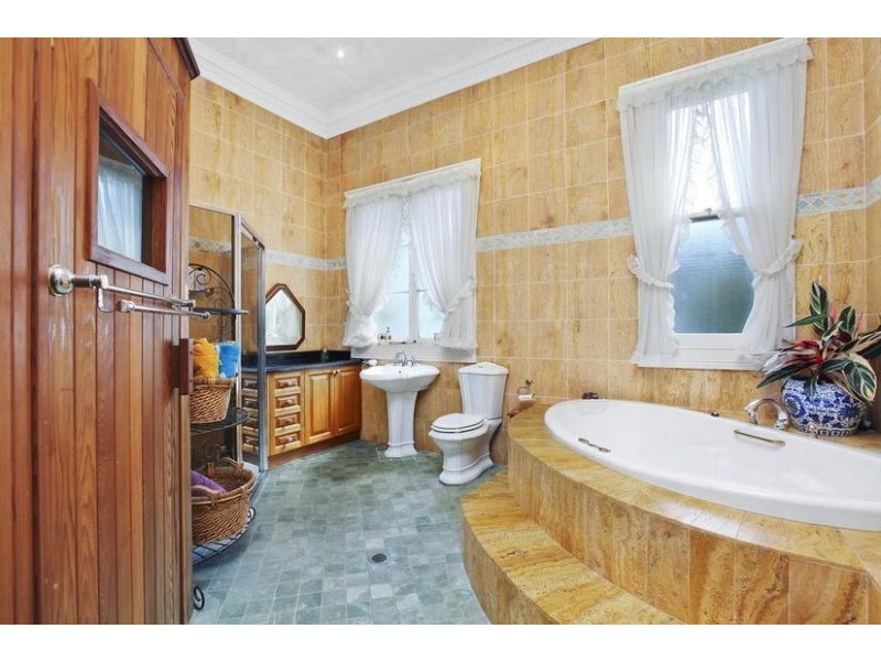 58 The Crescent, Homebush NSW 2140