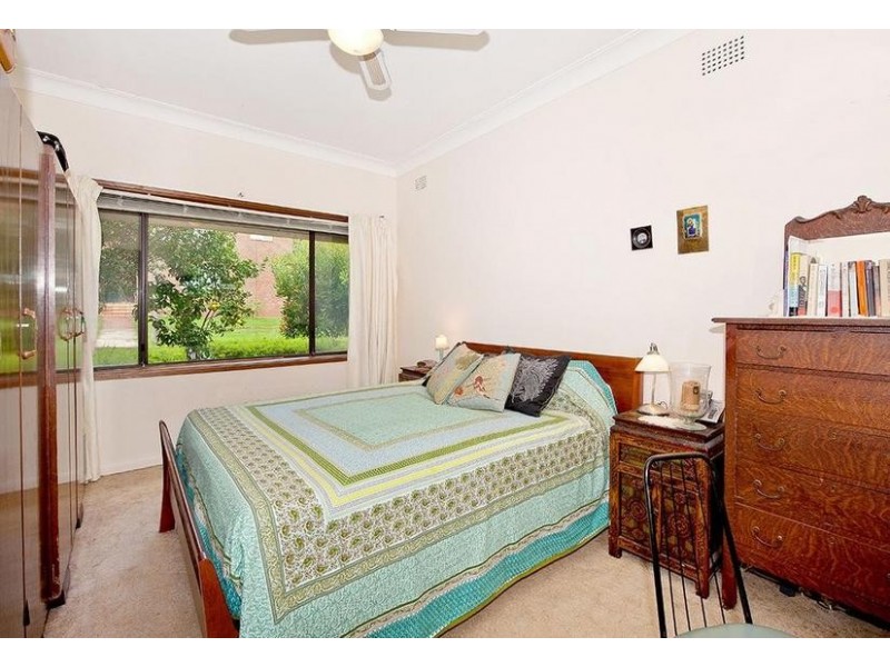 19 Macarthur Crescent, Westmead NSW 2145