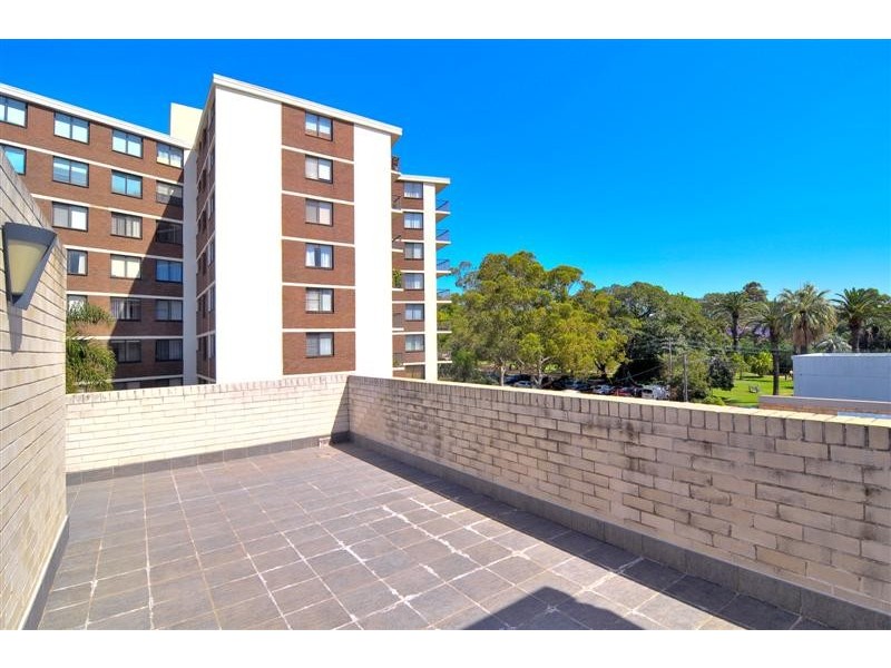 2/41 Burwood Road, Burwood NSW 2134
