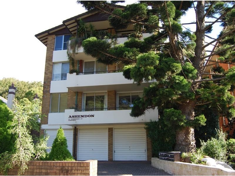 2/26 Pembroke, Ashfield NSW 2131
