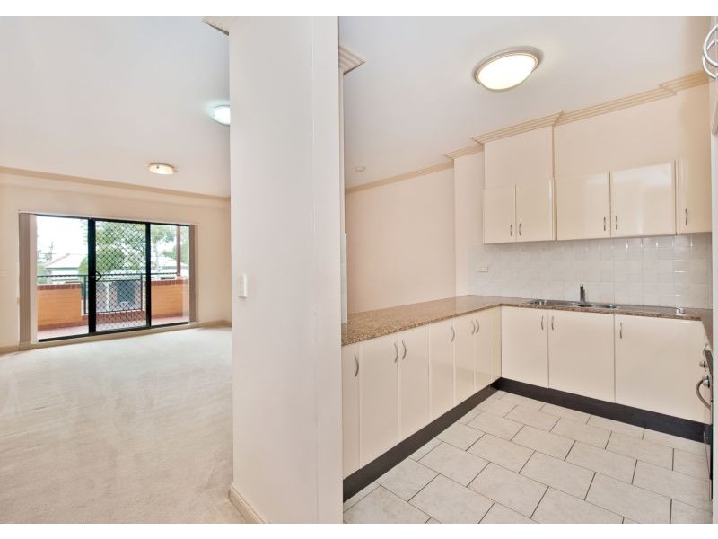 8/31-33 Gordon Street, Burwood NSW 2134