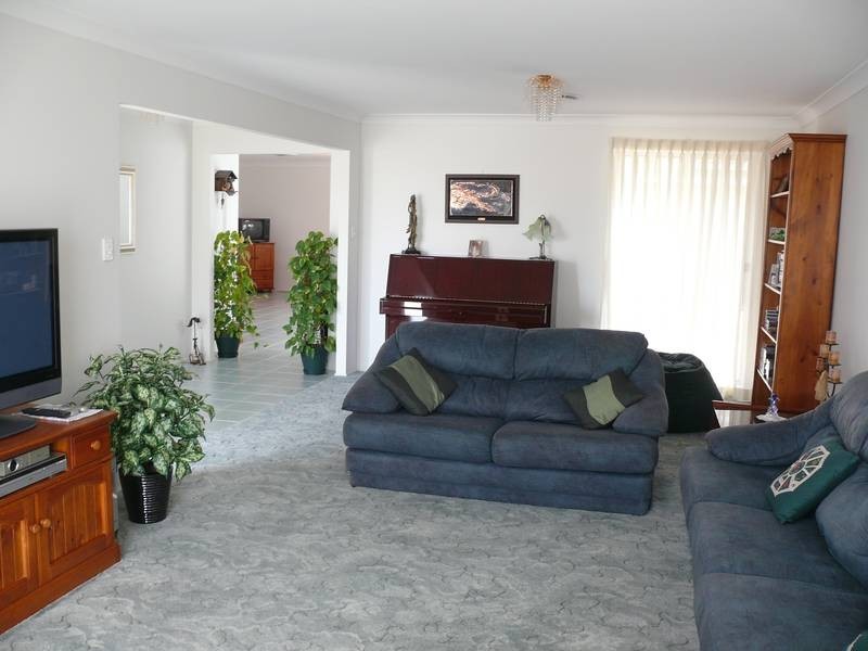 39 Bayberry Avenue, Woongarrah NSW 2259