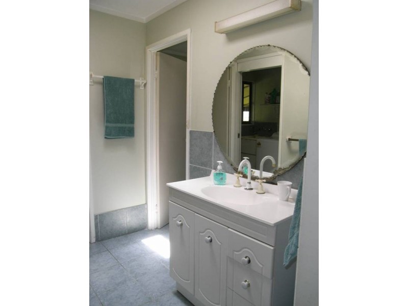 20 Kawana Avenue, Blue Haven NSW 2262