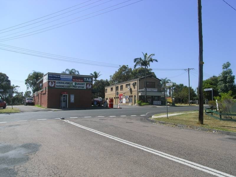 143 Tuggerawong Road, Wyongah NSW 2259