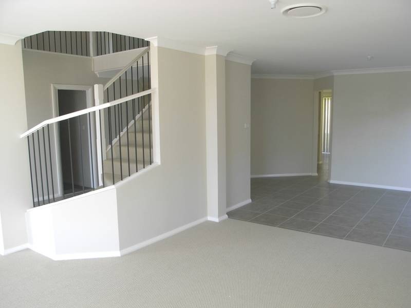 6 Pinewood Close, Woongarrah NSW 2259