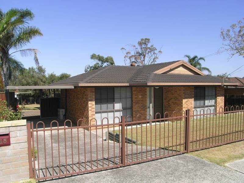 15 Gorokan Drive, Lake Haven NSW 2263