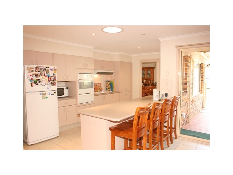 4 Woodside Court, Lake Haven NSW 2263