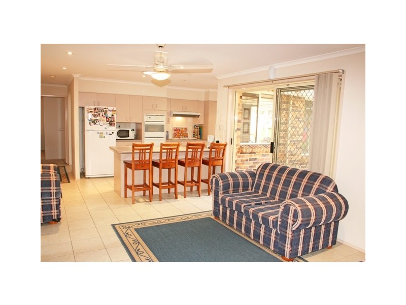 4 Woodside Court, Lake Haven NSW 2263