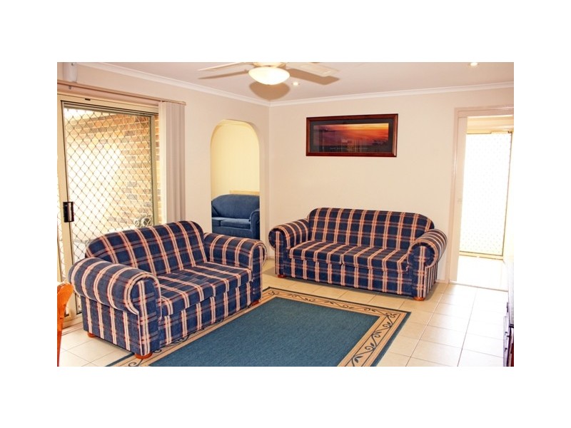 4 Woodside Court, Lake Haven NSW 2263