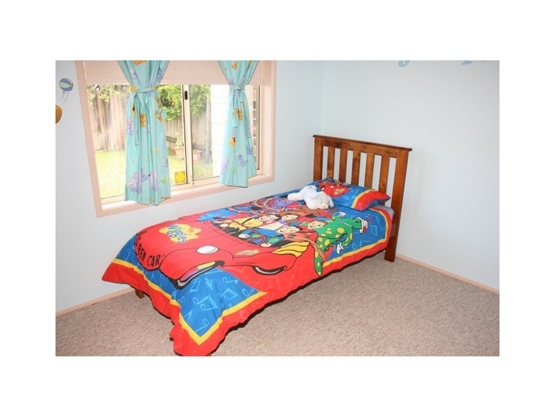 4 Woodside Court, Lake Haven NSW 2263