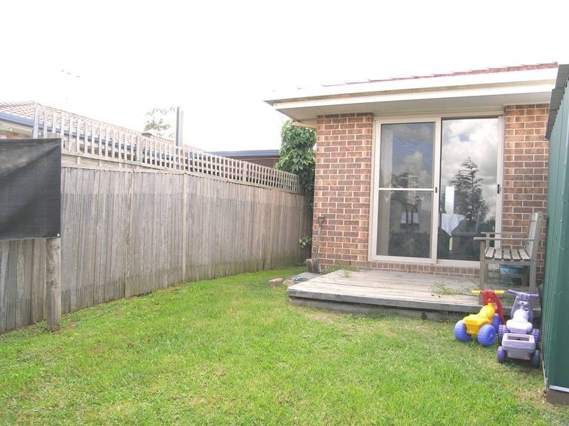 35 Nagle Crescent, Blue Haven NSW 2262