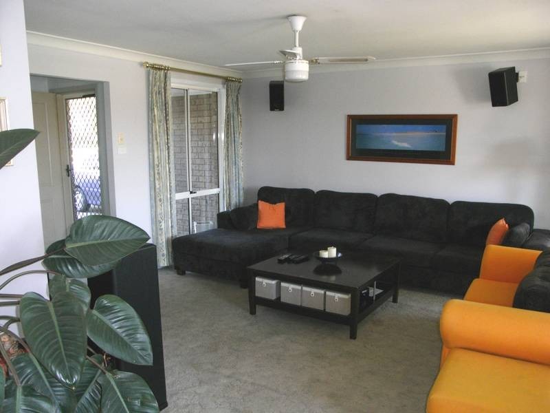2 Tristram Close, Lake Haven NSW 2263