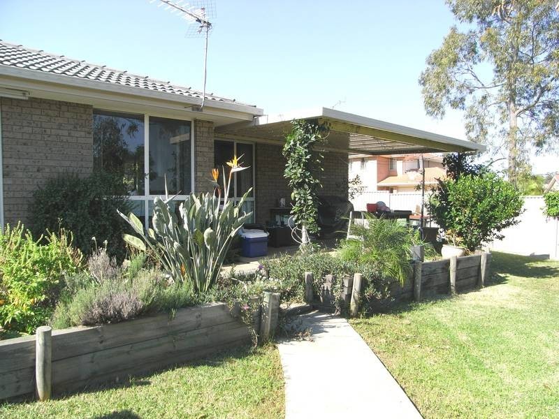 2 Tristram Close, Lake Haven NSW 2263