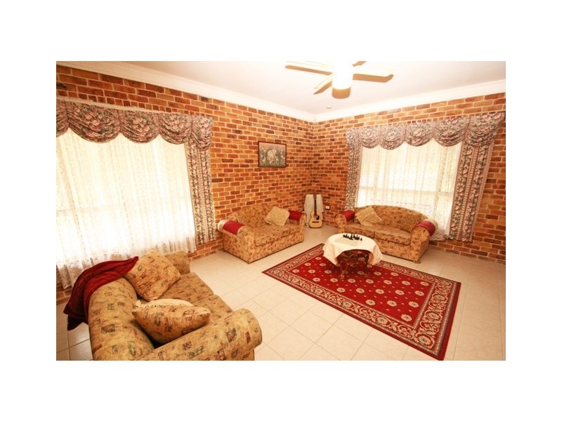 28 Albert Warner Drive, Warnervale NSW 2259