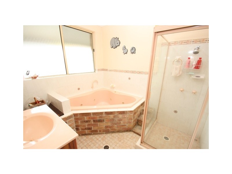 28 Albert Warner Drive, Warnervale NSW 2259