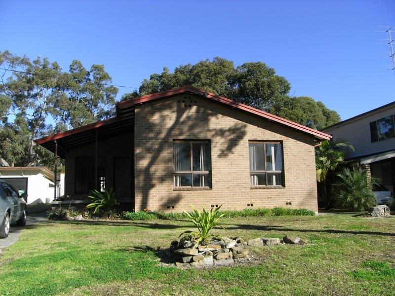 14 Inderan Avenue, Lake Haven NSW 2263