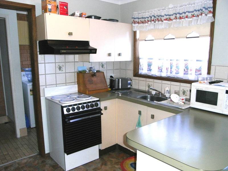 2/1-5 Suncrest Avenue, Gorokan NSW 2263