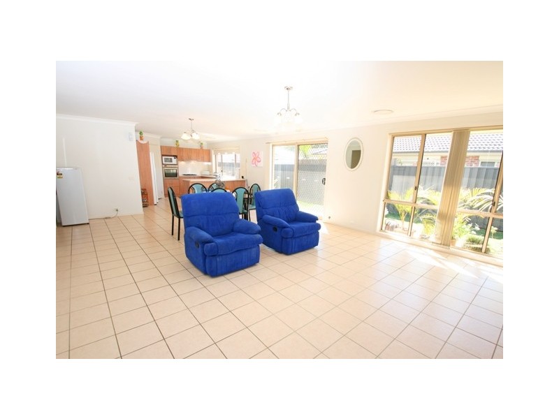 5 Fuschia Way, Hamlyn Terrace NSW 2259