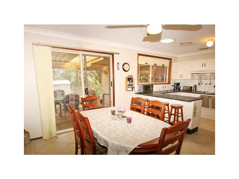 17 Farnol Place, Watanobbi NSW 2259