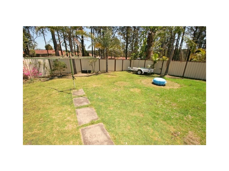 17 Farnol Place, Watanobbi NSW 2259