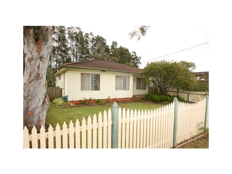 6 Gleddon Avenue, Gorokan NSW 2263