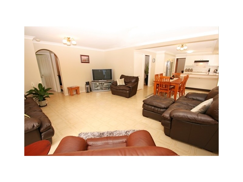 2 Archer Close, Kanwal NSW 2259