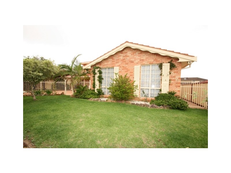 2 Archer Close, Kanwal NSW 2259