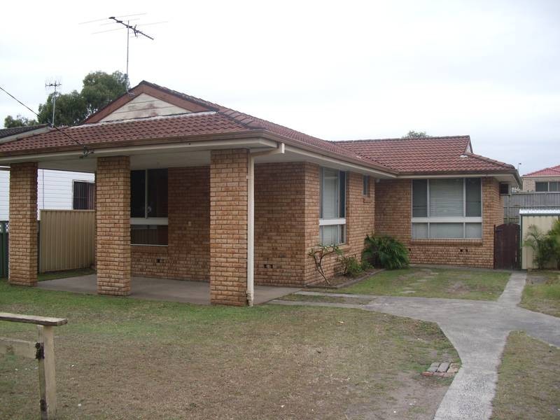 5 Allambee Crescent, Blue Haven NSW 2262
