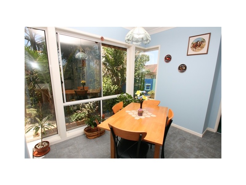 8 Arakoon Road, Woongarrah NSW 2259