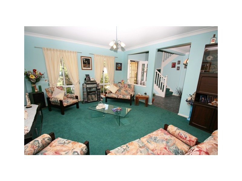 8 Arakoon Road, Woongarrah NSW 2259