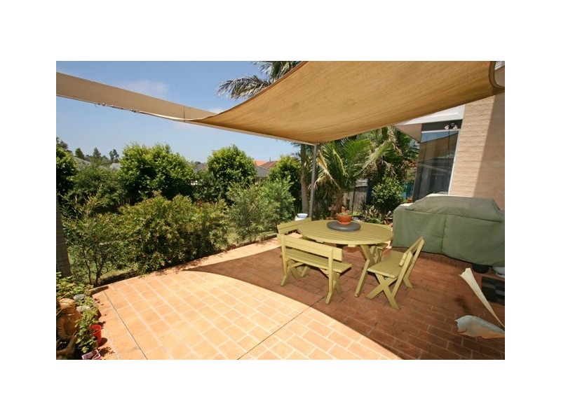 8 Arakoon Road, Woongarrah NSW 2259