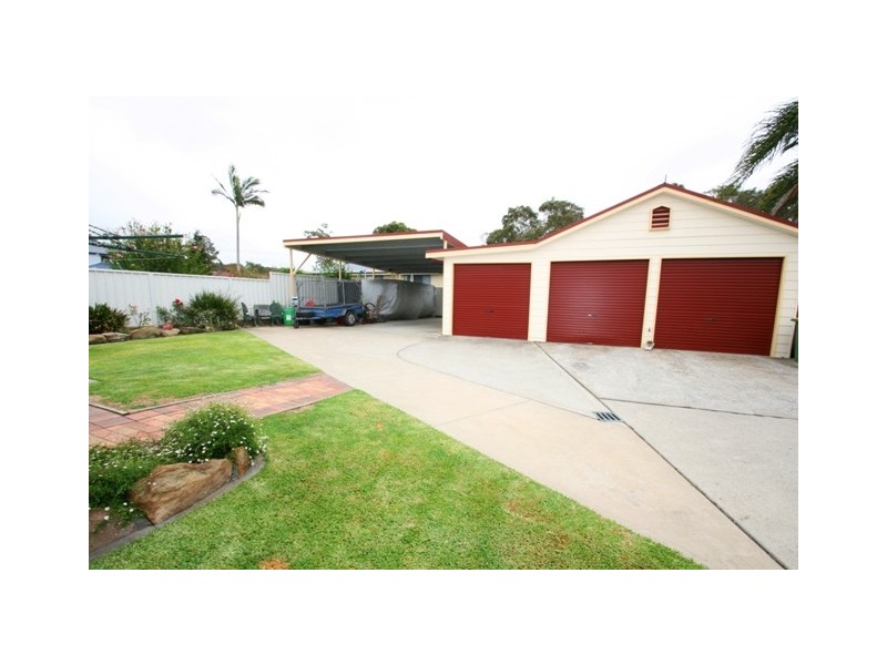 19 Murrawal Road, Wyongah NSW 2259