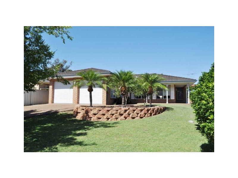 95 Gorokan Drive, Lake Haven NSW 2263
