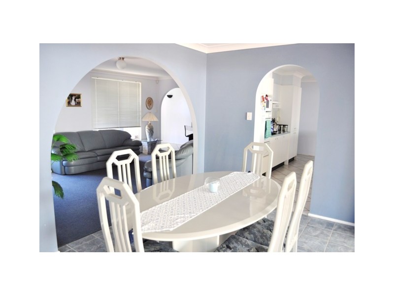 95 Gorokan Drive, Lake Haven NSW 2263