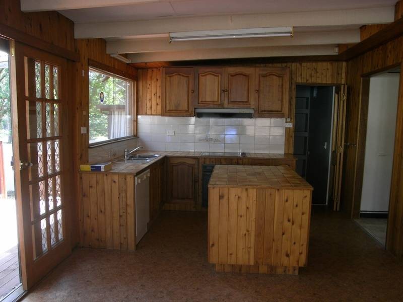 71 Birdwood Avenue, Blue Haven NSW 2262