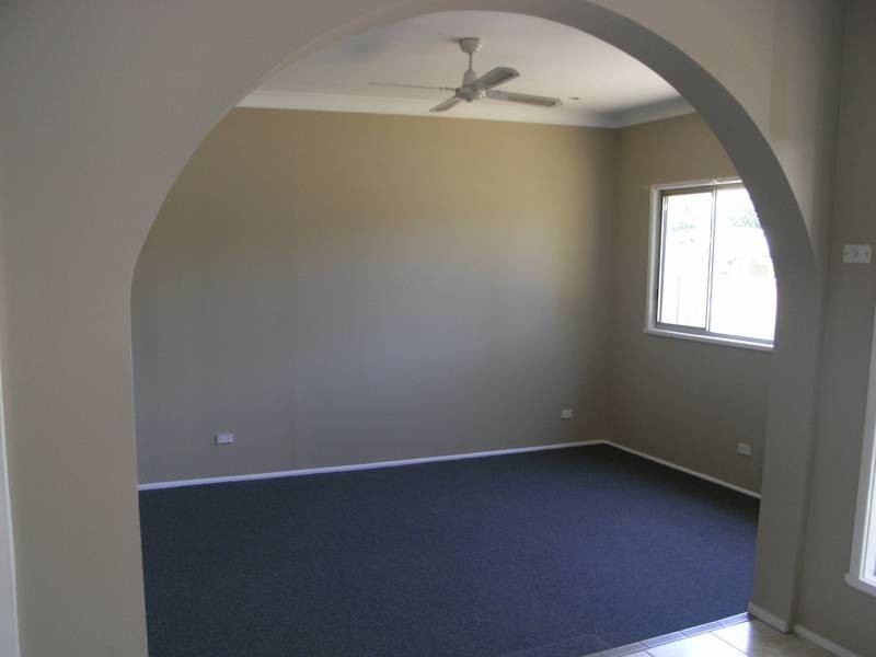 71 Birdwood Avenue, Blue Haven NSW 2262