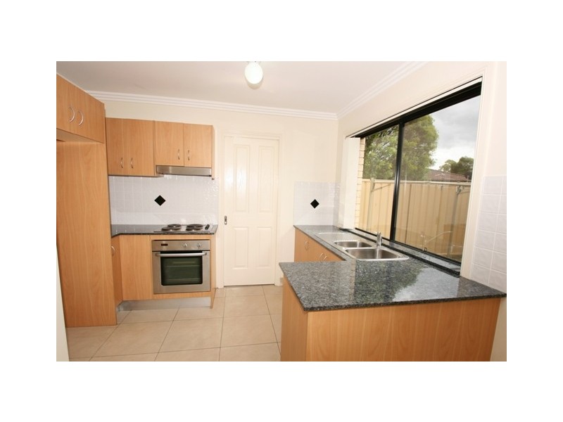 4/43 Gorokan Drive, Lake Haven NSW 2263