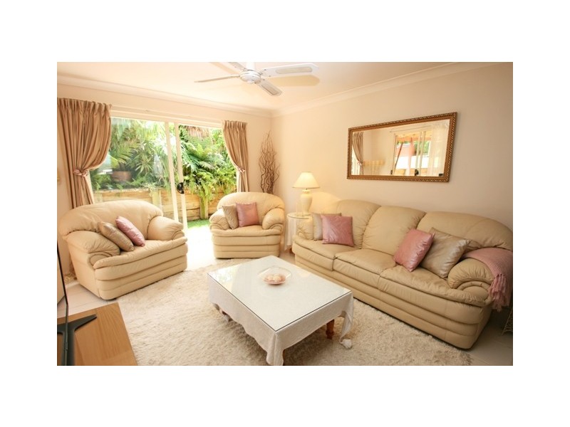 2 Menindee Avenue, Blue Haven NSW 2262