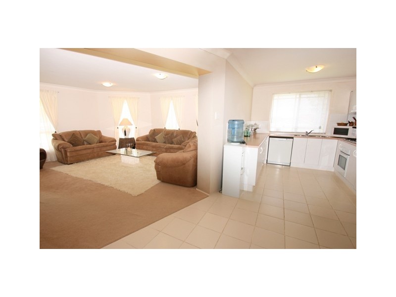 2 Menindee Avenue, Blue Haven NSW 2262