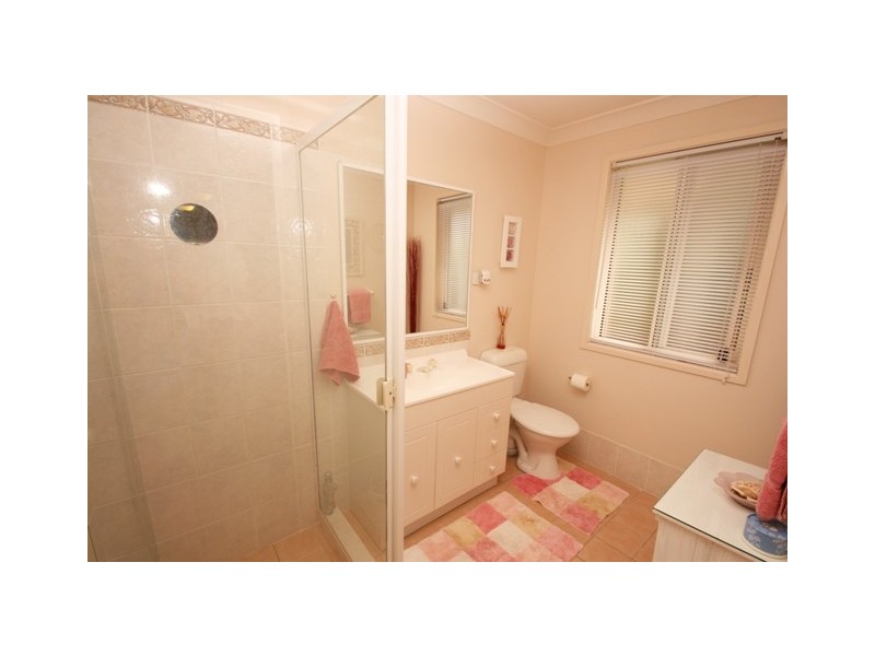 2 Menindee Avenue, Blue Haven NSW 2262