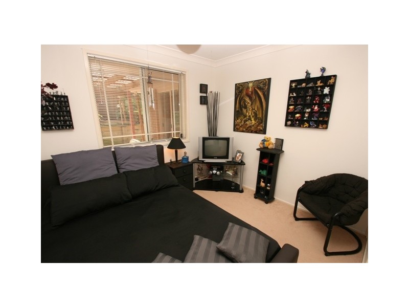 2 Menindee Avenue, Blue Haven NSW 2262