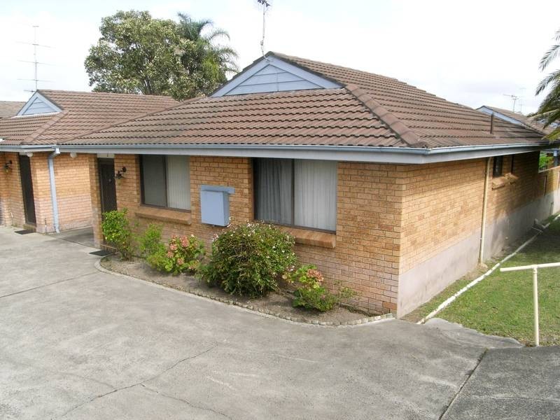 2/96 Wallarah Road, Gorokan NSW 2263