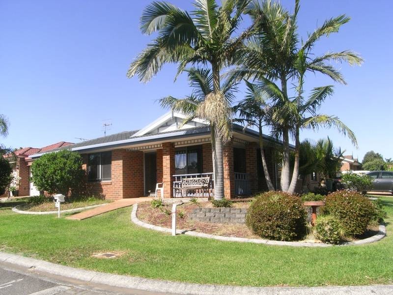 30 Newton Place, Blue Haven NSW 2262